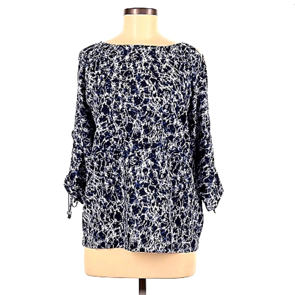 MICHAEL Michael Kors
Size M Short Sleeve Blouse